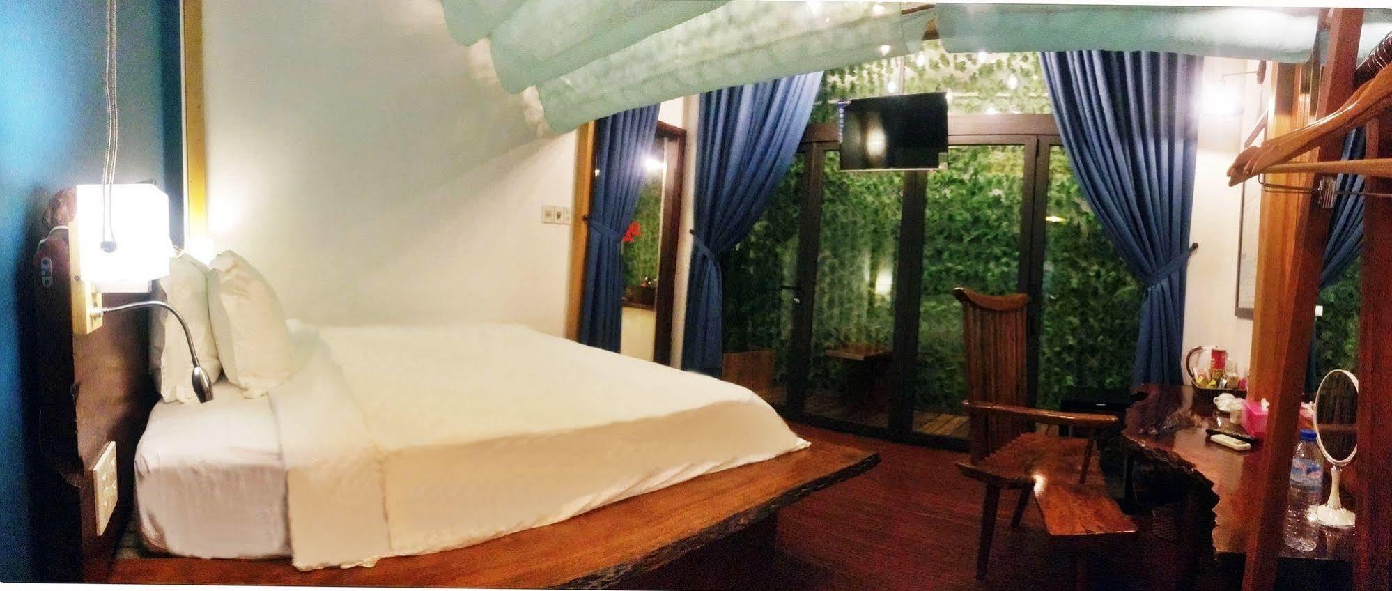 โรงแรมวิคตอรี เว้ ภายนอก รูปภาพ